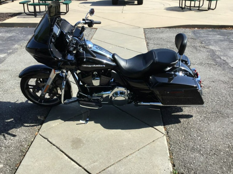 FLTRXS 2016 Road Glide Special
