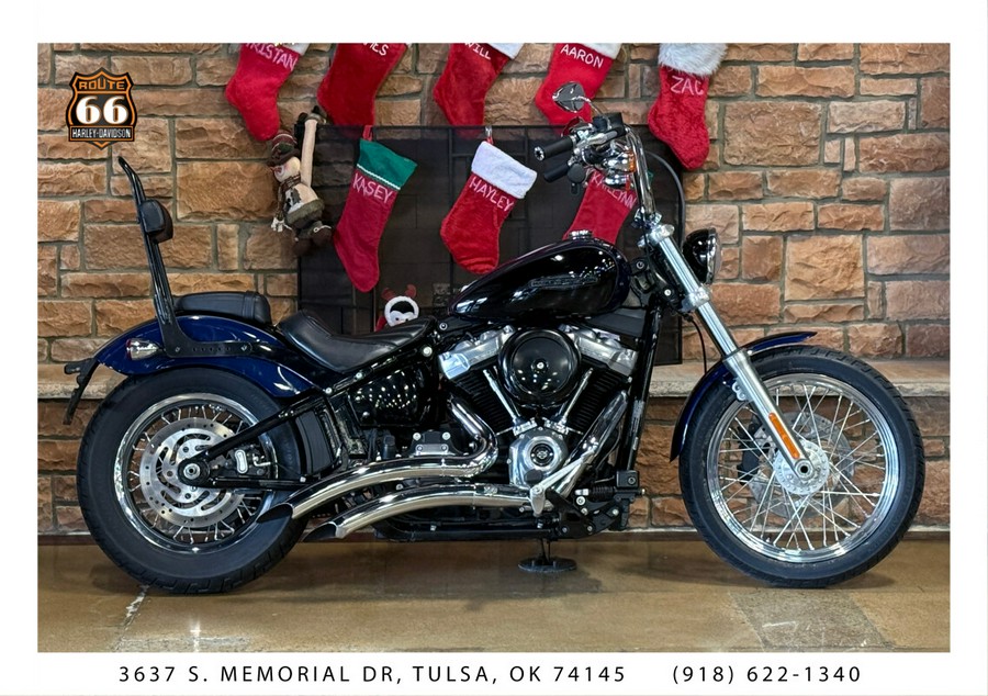 2020 Harley-Davidson® Softail Standard® Vivid Black