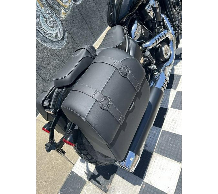 2025 Indian Motorcycle® Super Scout® Black Metallic