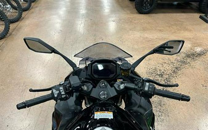 2025 Kawasaki Ninja 1100SX ABS