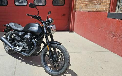 2026 Moto Guzzi V7 Stone
