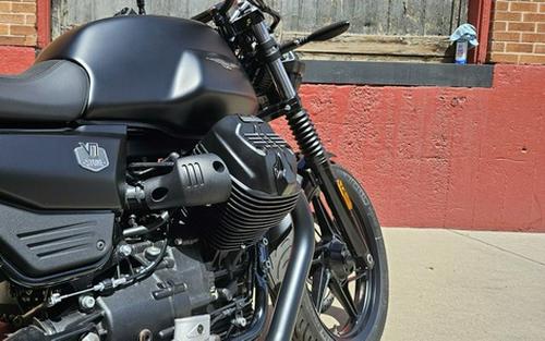 2026 Moto Guzzi V7 Stone