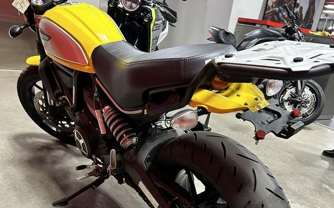 2015 Ducati Scrambler Icon '62 Yellow