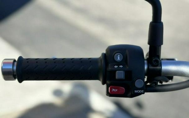 2025 Triumph Scrambler 900 Jet Black