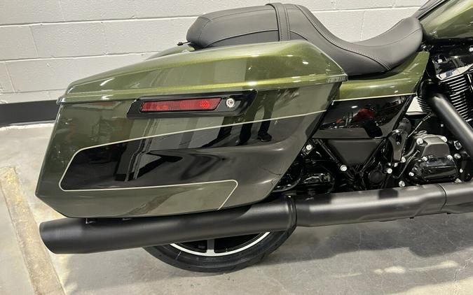 2026 Harley-Davidson® Street Glide® Olive Steel Metallic / Vivid Black FLHX