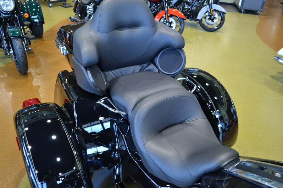 2024 Harley-Davidson® Tri Glide® Ultra - FLHTCUTG