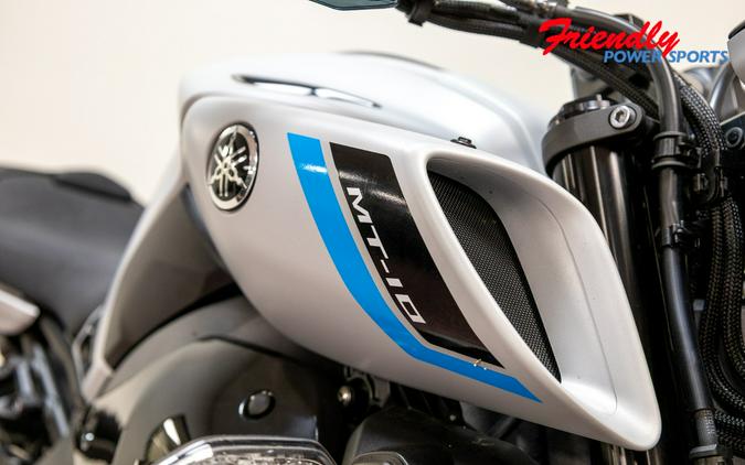 2025 YAMAHA MT-10