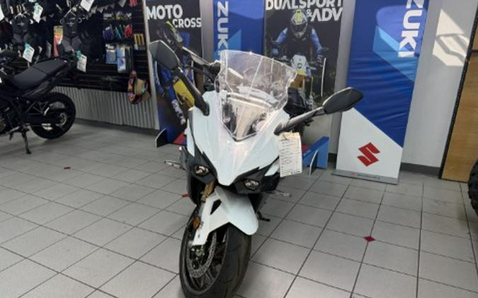 2026 Suzuki GSX-S1000GT+