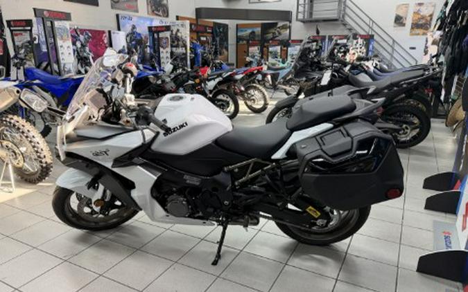 2026 Suzuki GSX-S1000GT+