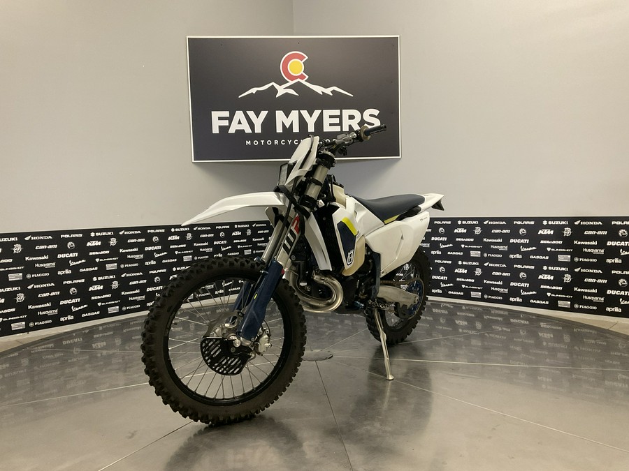 2025 HUSQVARNA TE 250 - 15917U