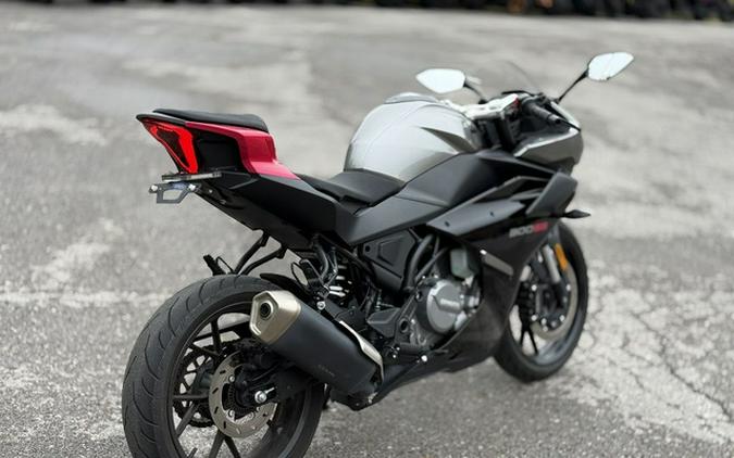 2025 CFMOTO SS 300