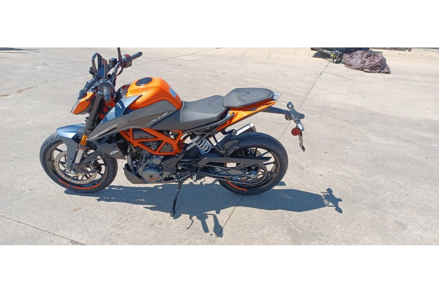 2023 KTM 390 DUKE