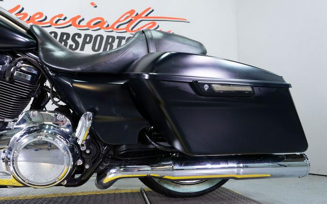 2017 Harley-Davidson Road Glide® Special