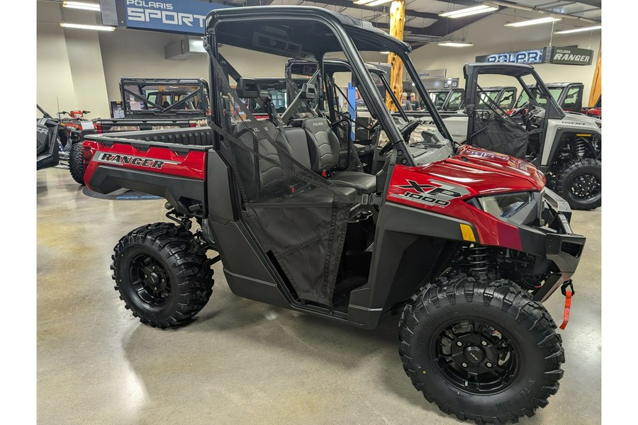 2025 Polaris Industries Ranger XP® 1000 Premium- SUNSET RED