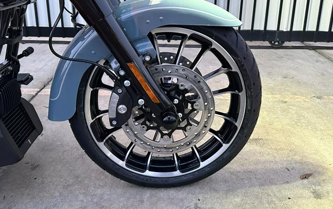 Harley-Davidson Road Glide 3 2024 FLTRT 84564434 SHARKSKIN W/ PINSTRIPE