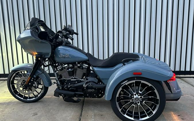 Harley-Davidson Road Glide 3 2024 FLTRT 84564434 SHARKSKIN W/ PINSTRIPE
