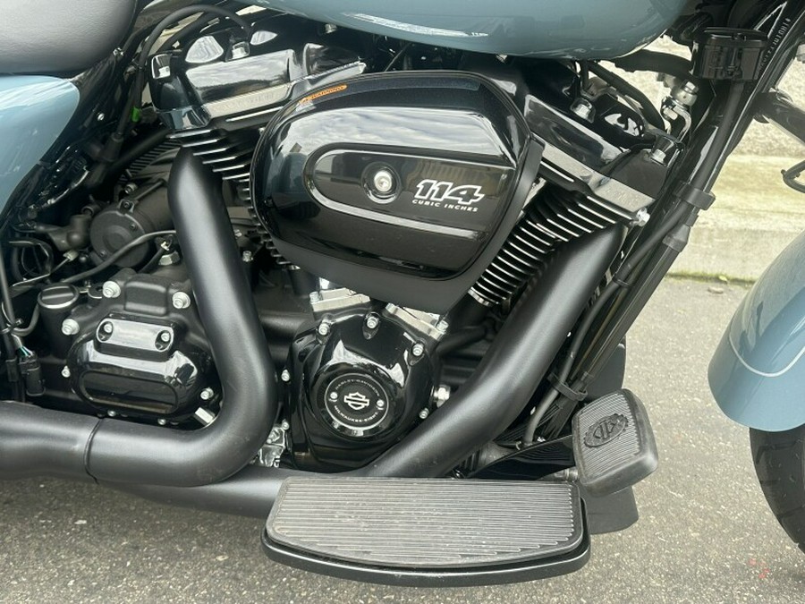 2024 Harley-Davidson® Road Glide® 3 Sharkskin Blue - Black Finish