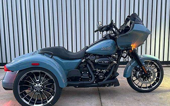 Harley-Davidson Road Glide 3 2024 FLTRT 84564434 SHARKSKIN W/ PINSTRIPE