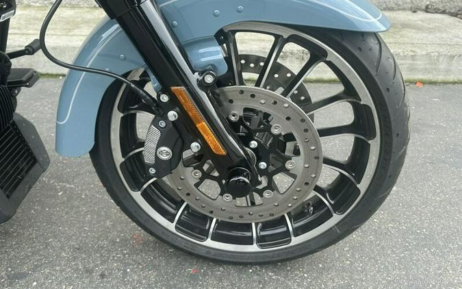 Harley-Davidson Road Glide 3 2024 FLTRT 84564434 SHARKSKIN W/ PINSTRIPE