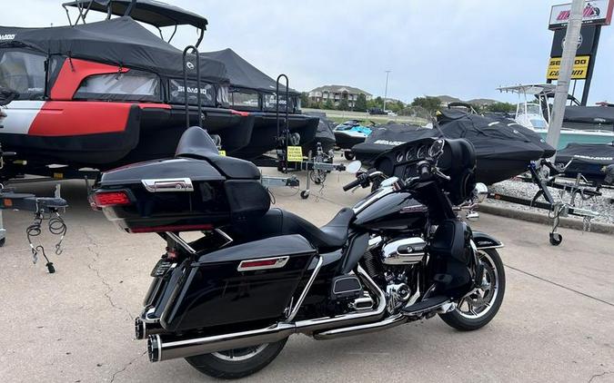 2018 Harley-Davidson® FLHTCU - Electra Glide® Ultra Classic®