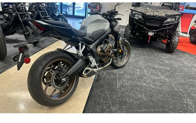 2025 Honda CB650R E-Clutch