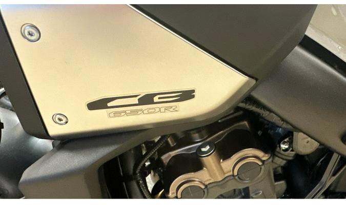 2025 Honda CB650R E-Clutch