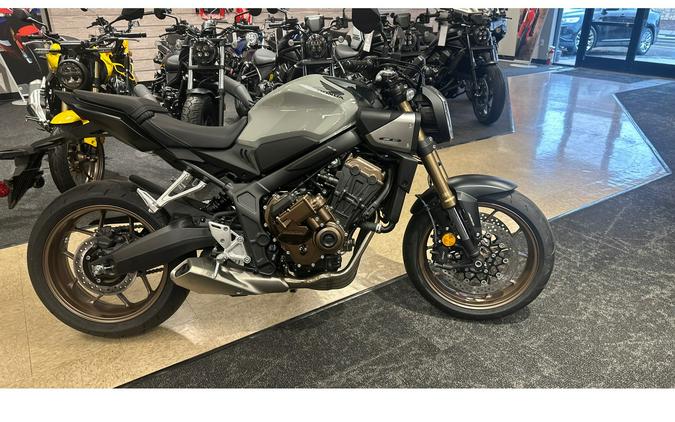 2025 Honda CB650R E-Clutch