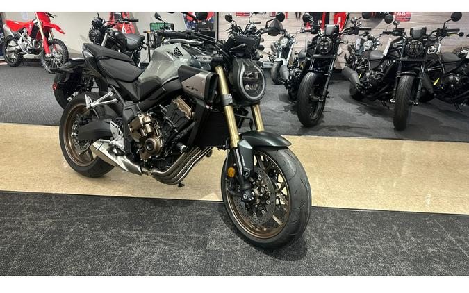 2025 Honda CB650R E-Clutch