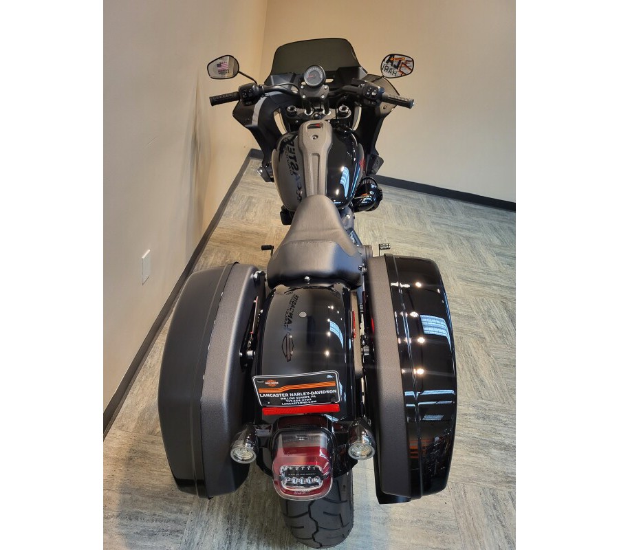 2025 Harley-Davidson® Low Rider® ST Vivid Black - Black Finish FXLRST