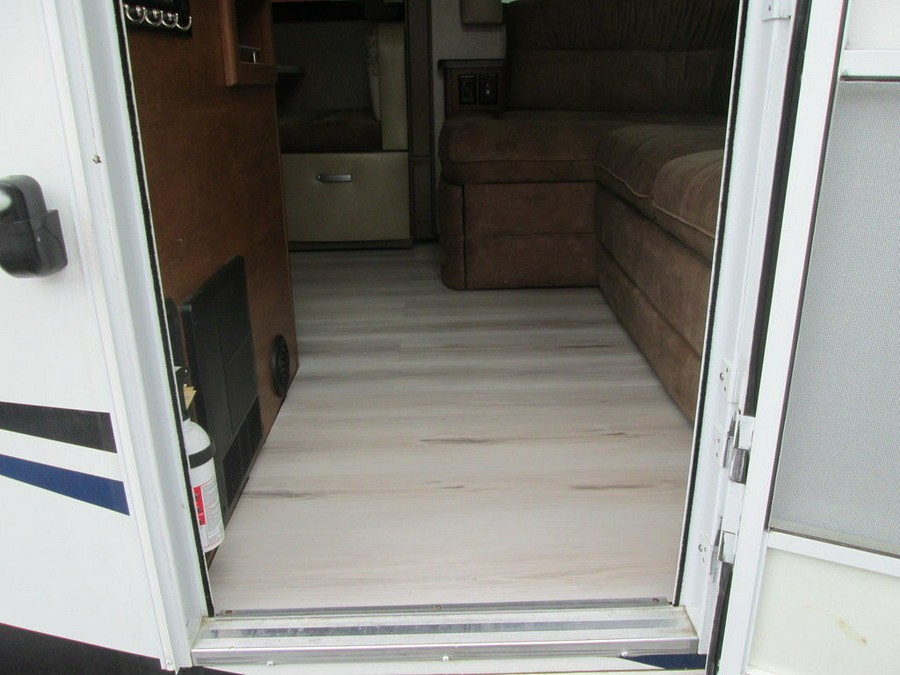 2021 LANCE 2465 PULL CAMPER