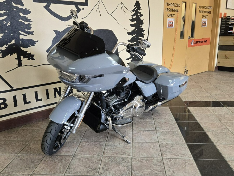 2026 Harley-Davidson® Road Glide® Dark Billiard Gray Chrome Trim
