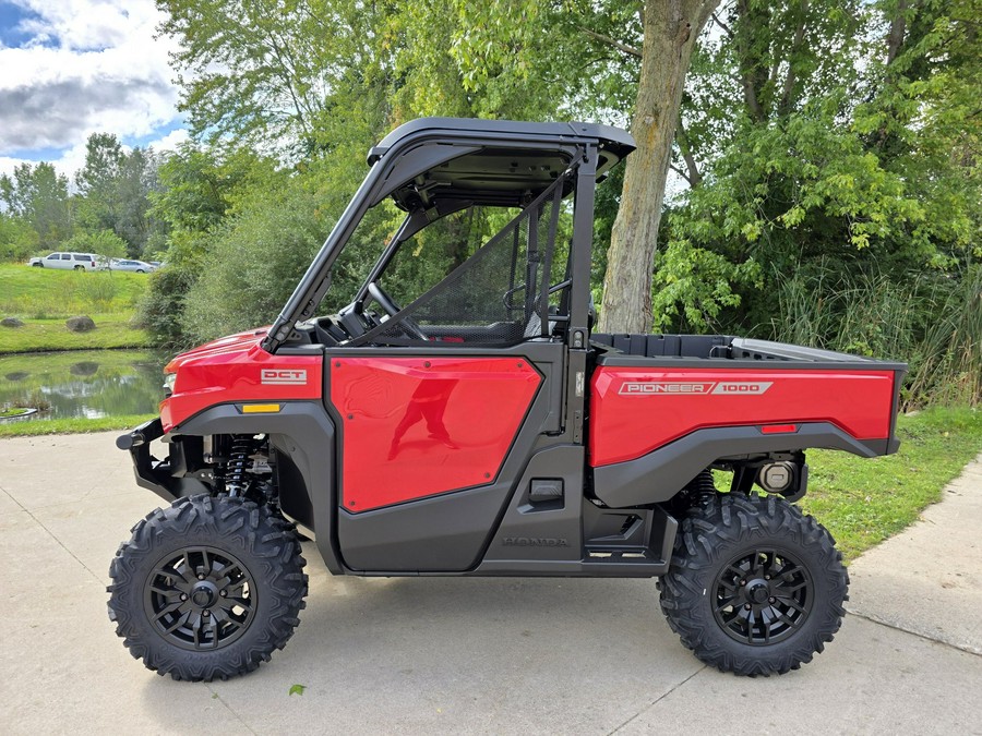 2026 Honda Pioneer 1000 Deluxe