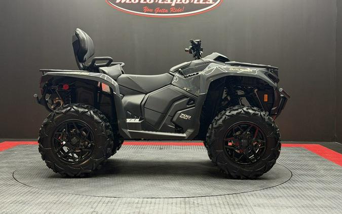 2027 Can-Am Outlander MAX XT 700
