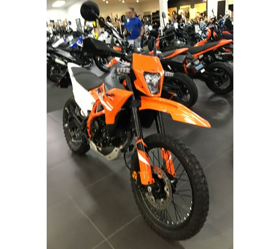 2026 KTM 390 Enduro R