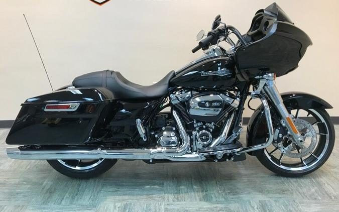 2023 Harley-Davidson Road Glide Vivid Black FLTRX