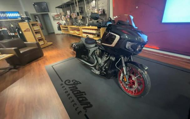 2024 Indian Motorcycle® Challenger® Elite Charcoal Candy/Black Candy