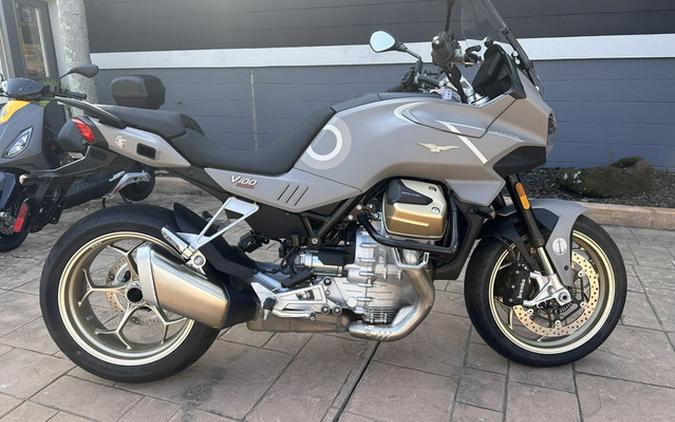 2023 Moto Guzzi V100 Mandello Aviazione Navale LE