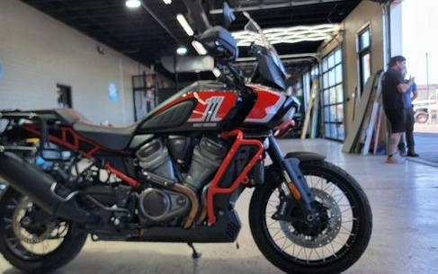 2024 Harley-Davidson® RA1250SE - CVO™ Pan America®