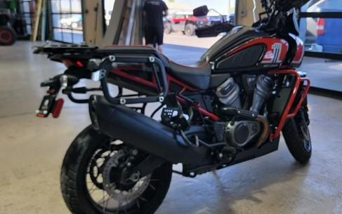 2024 Harley-Davidson® RA1250SE - CVO™ Pan America®