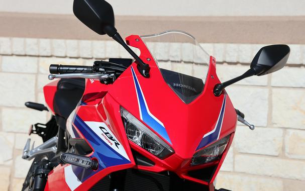 2026 HONDA CBR650R E-CLUTCH