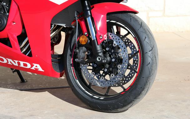 2026 HONDA CBR650R E-CLUTCH