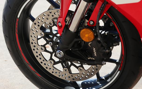 2026 HONDA CBR650R E-CLUTCH