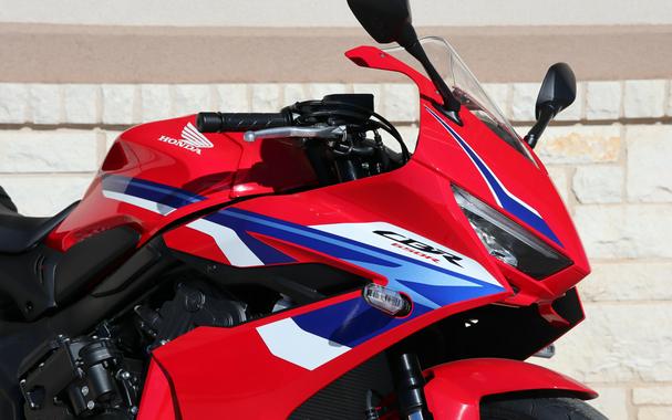 2026 HONDA CBR650R E-CLUTCH