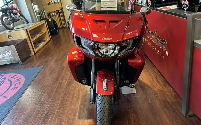 2024 Indian Motorcycle® Pursuit® Limited® with PowerBand Audio Package Sunset Red Metallic