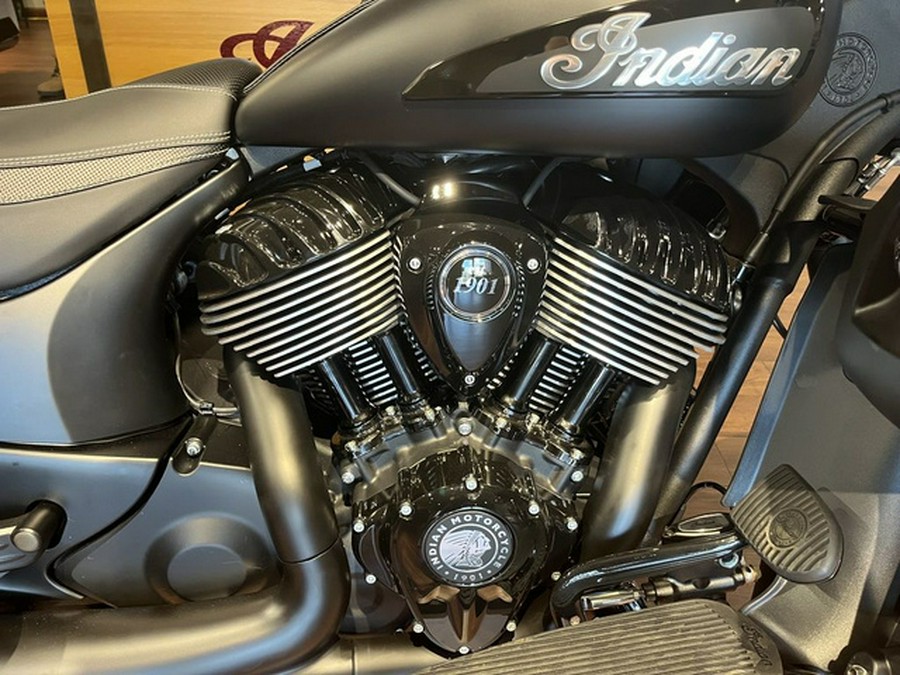 2025 Indian Roadmaster Dark Horse w/Powerband Audio Black Smoke