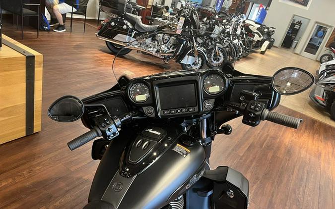 2025 Indian Roadmaster Dark Horse W/Powerband Audio Black Sm