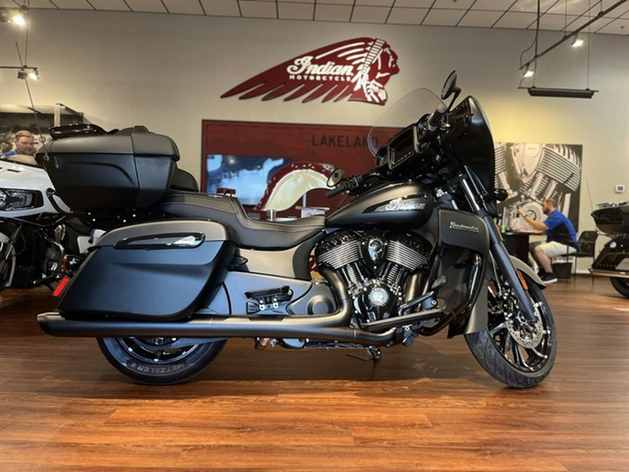 2025 Indian Roadmaster Dark Horse w/Powerband Audio Black Smoke