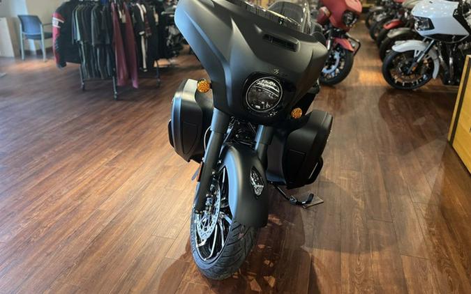 2025 Indian Roadmaster Dark Horse W/Powerband Audio Black Sm