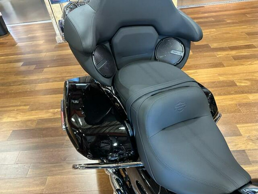 2026 Harley-Davidson Road Glide Limited Vivid Black