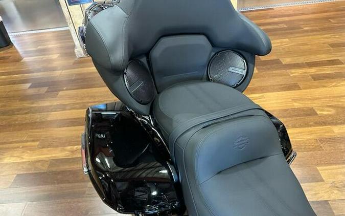2026 Harley-Davidson Road Glide Limited Vivid Black